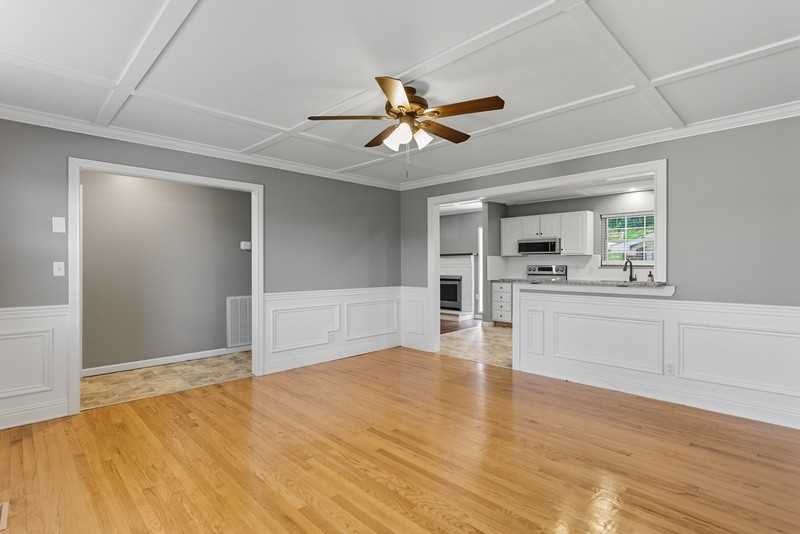 105 Ivy Lane - Photo 5 of 11