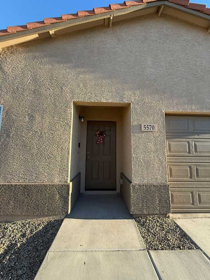 5570 Havasu Creek Road - Photo 2 of 40