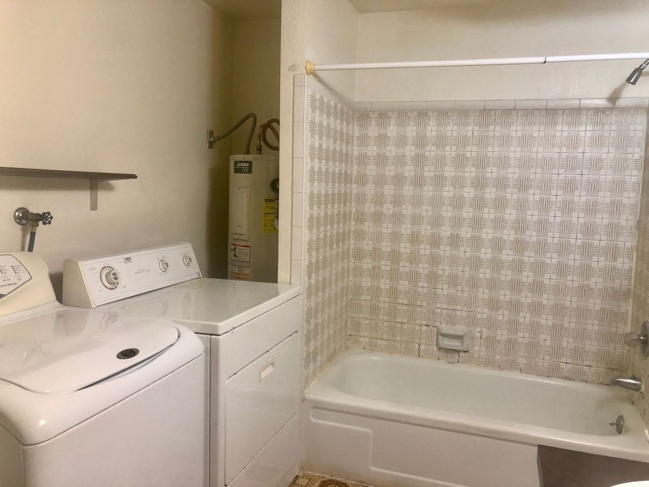 23 Southeast 10th Street #1 - Photo 7 of 7