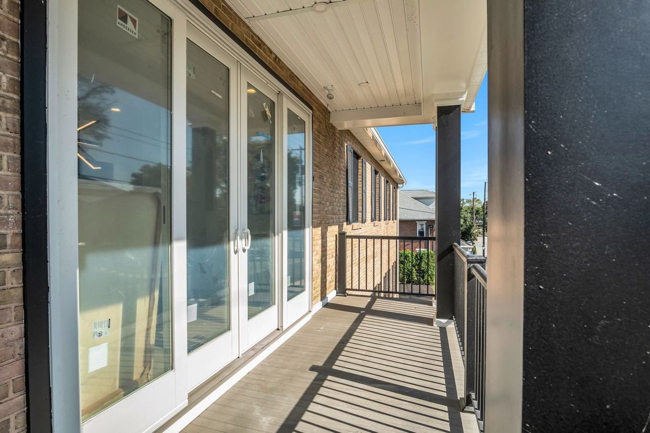 1309 N Bridge Street - Photo 7 of 50