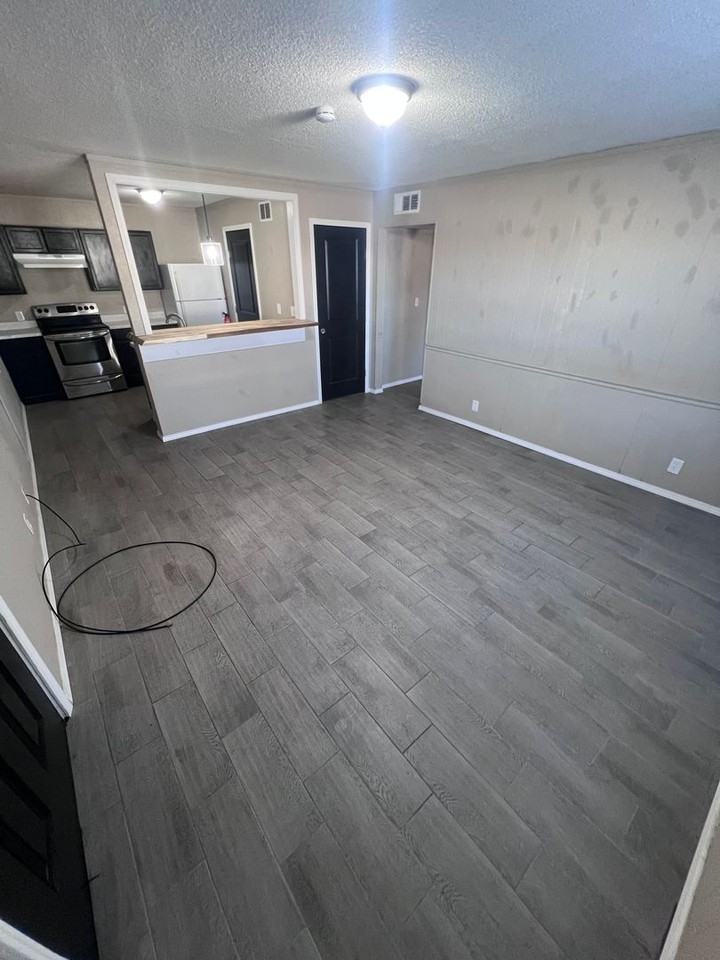 Four Oaks - Photo 3 of 14