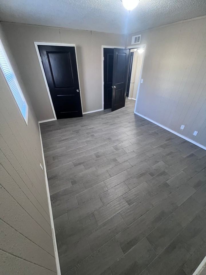 Four Oaks - Photo 6 of 14