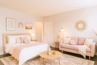 Renovated Studios, 1, & 2 bed apartments! - Photo 1 of 1