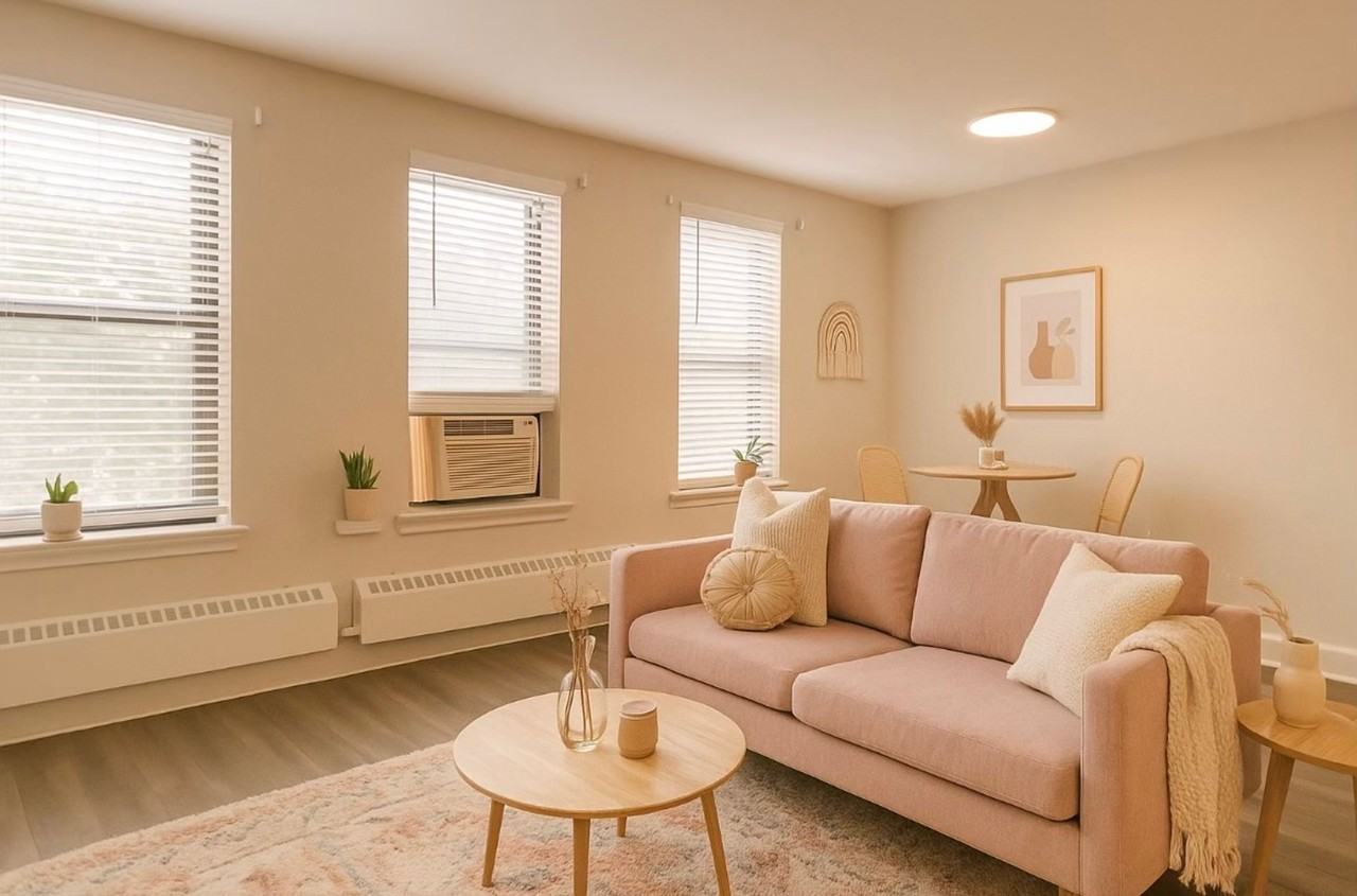 Renovated Studios, 1, & 2 bed apartments! - Photo 2 of 9