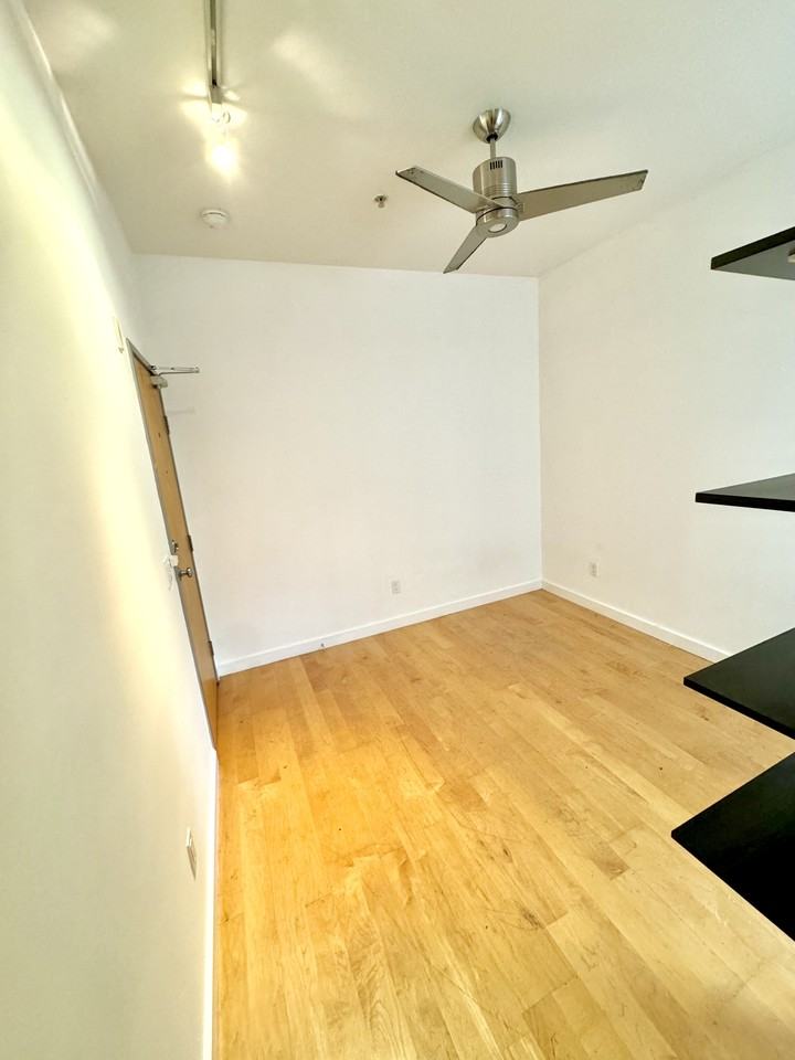 25 Duboce Avenue ##9 - Photo 2 of 10