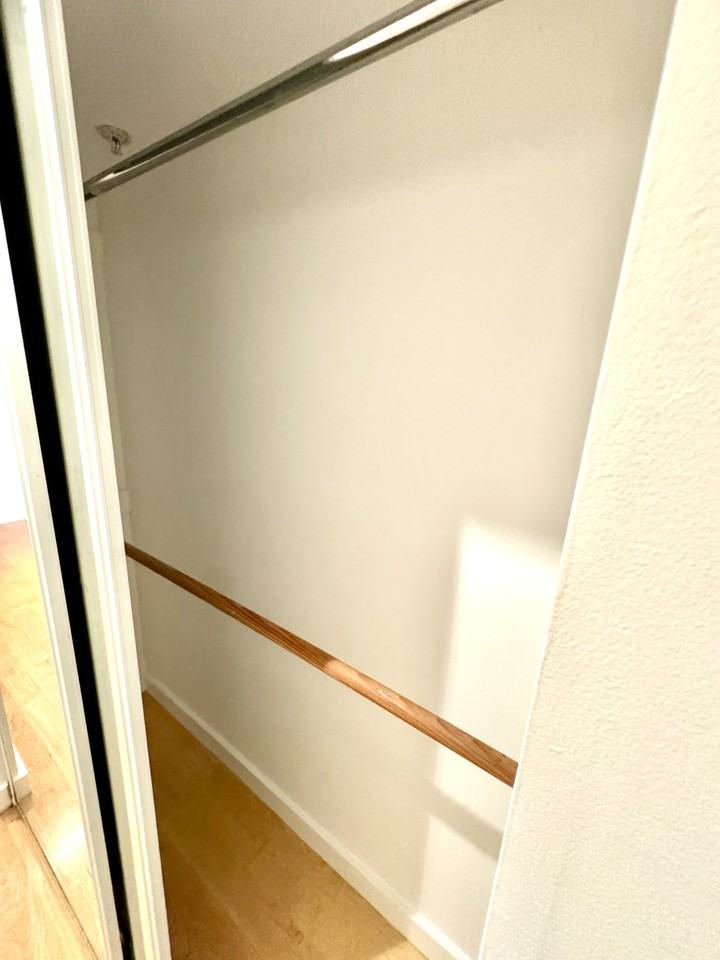 25 Duboce Avenue ##9 - Photo 4 of 10