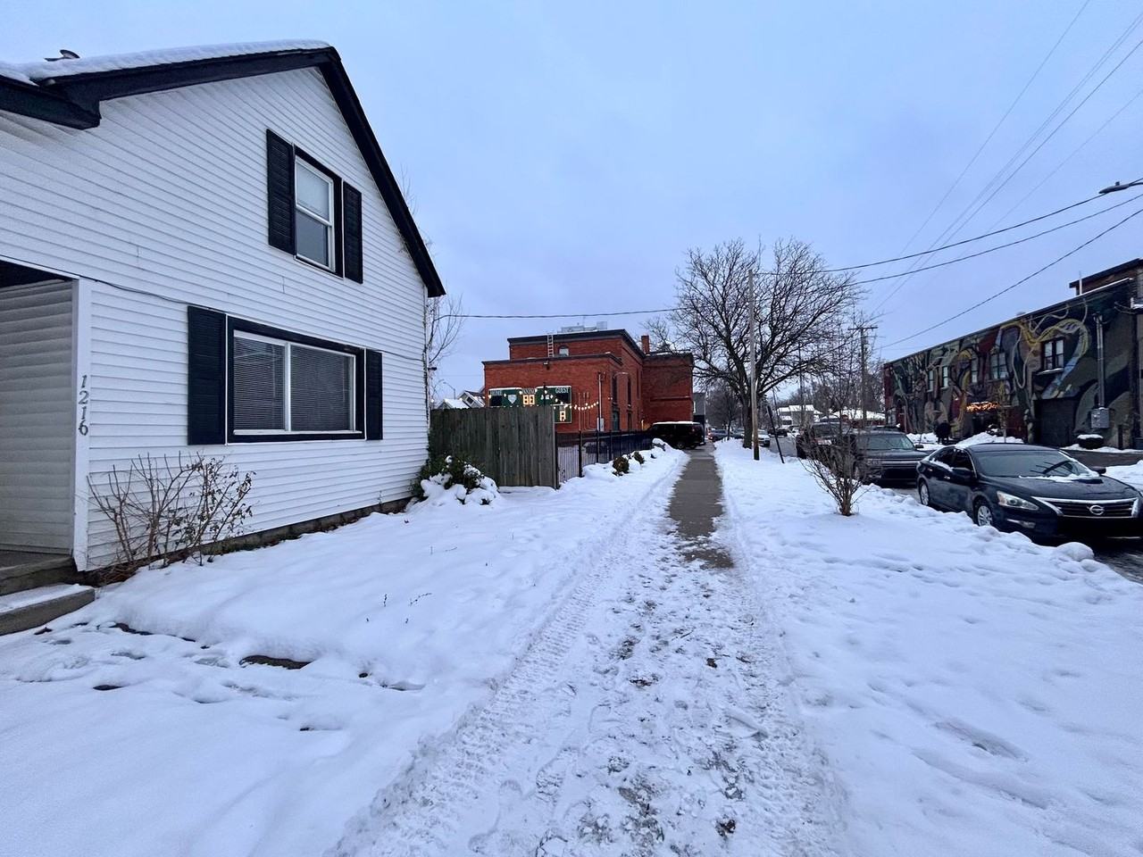 1216 Quarry Ave Nw - Photo 2 of 21