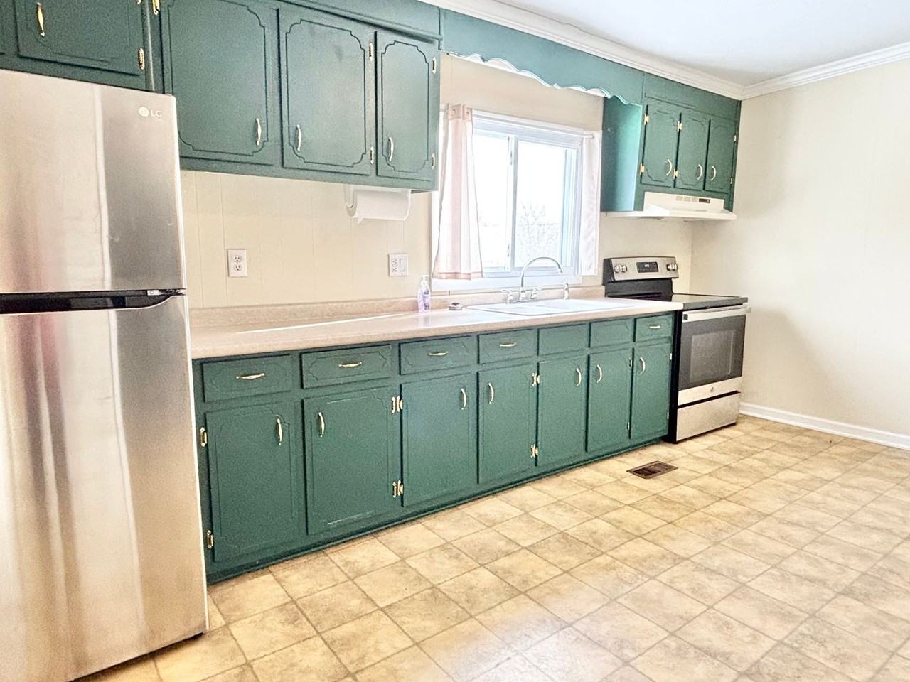 505 Turner St - Photo 3 of 13