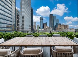 featured image of 807 Crawford Street