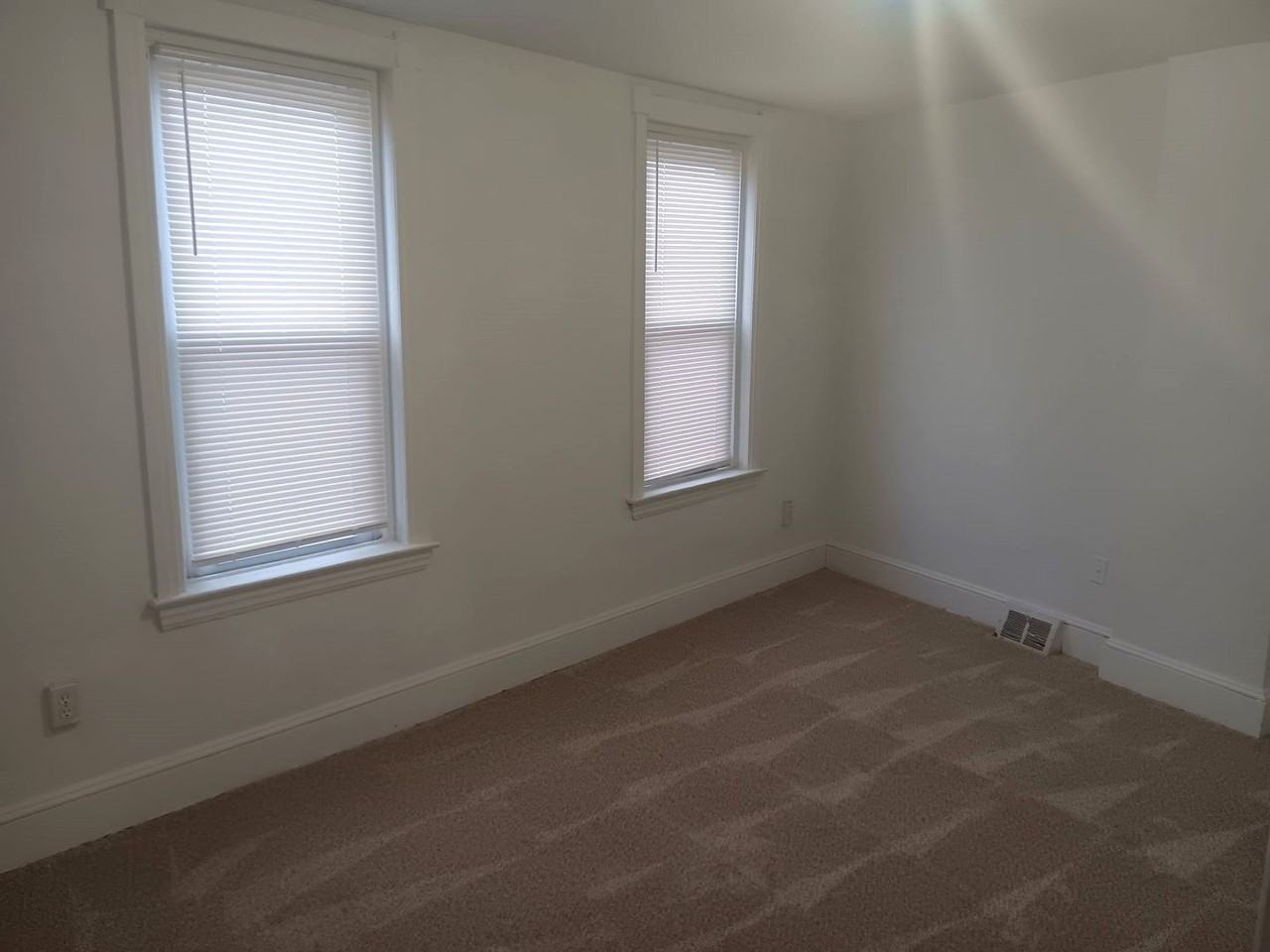 312 Concord Avenue - Photo 7 of 10