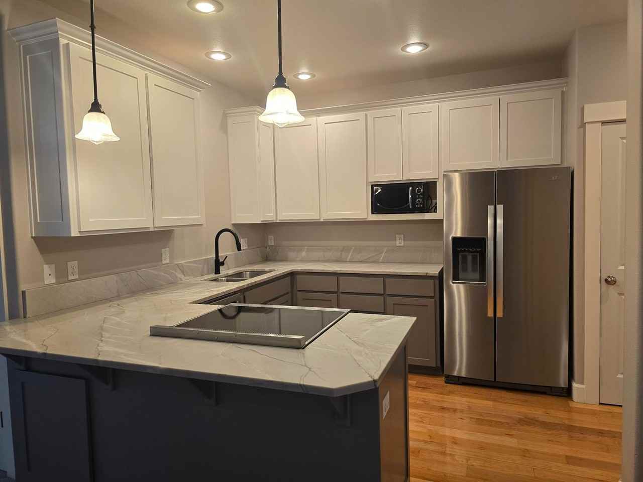 687 West Jefferson Avenue - Photo 5 of 15