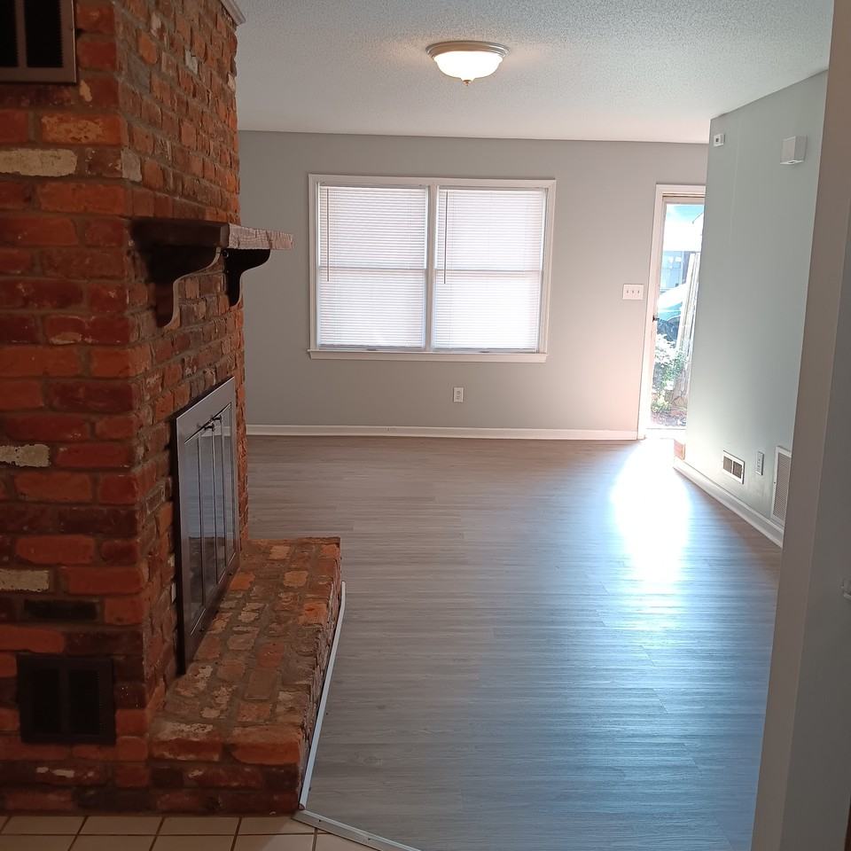 TIMBERLINE TOWNHOMES - Photo 5 of 26