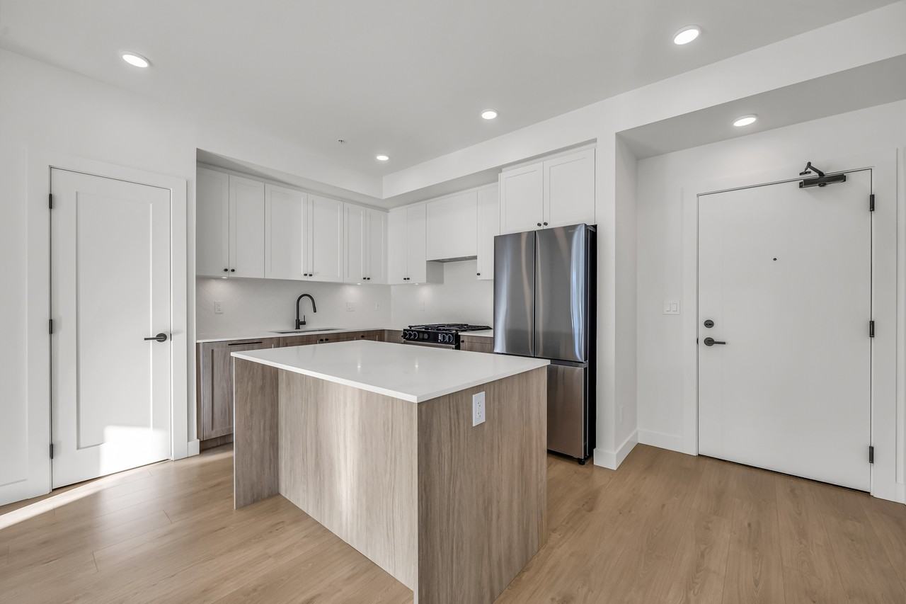 19885 76 Avenue #308 - Photo 3 of 23