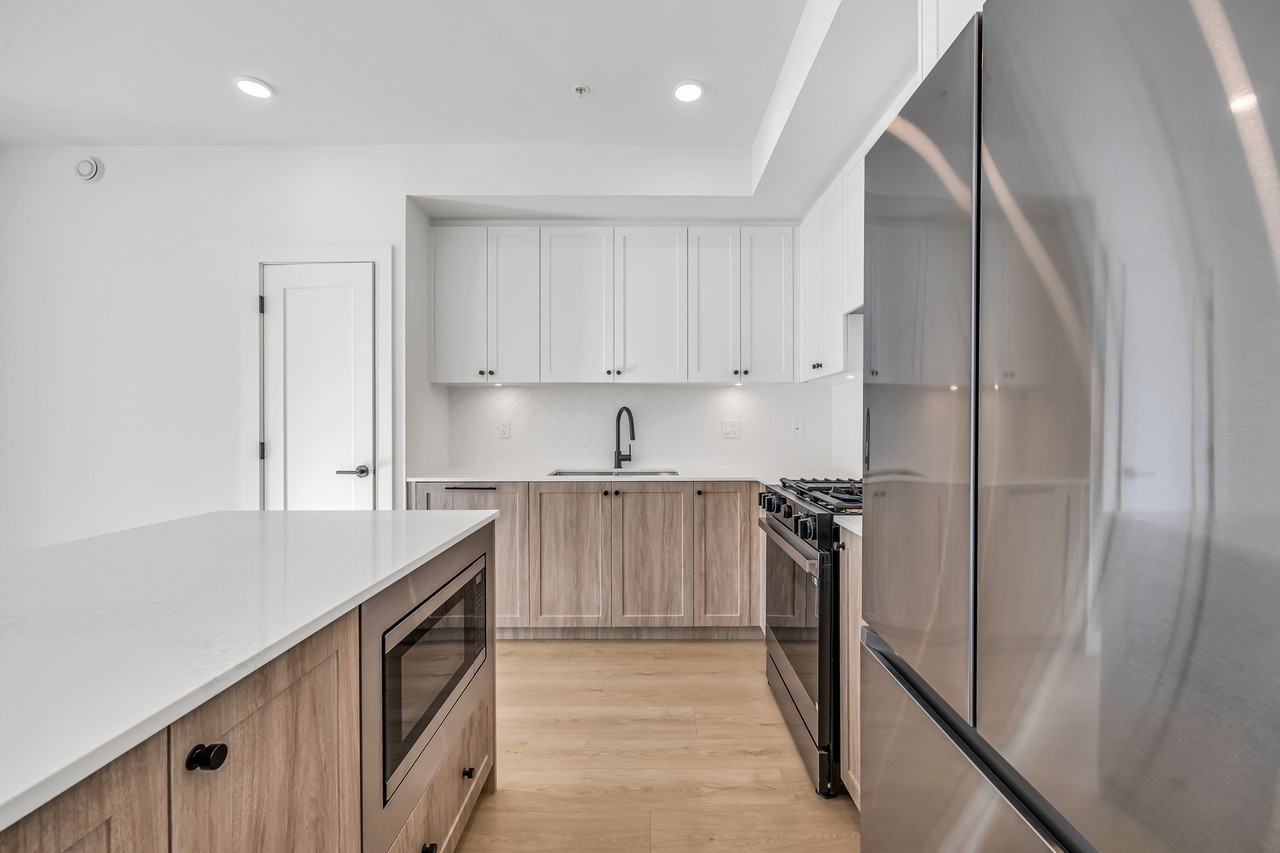 19885 76 Avenue #308 - Photo 4 of 23