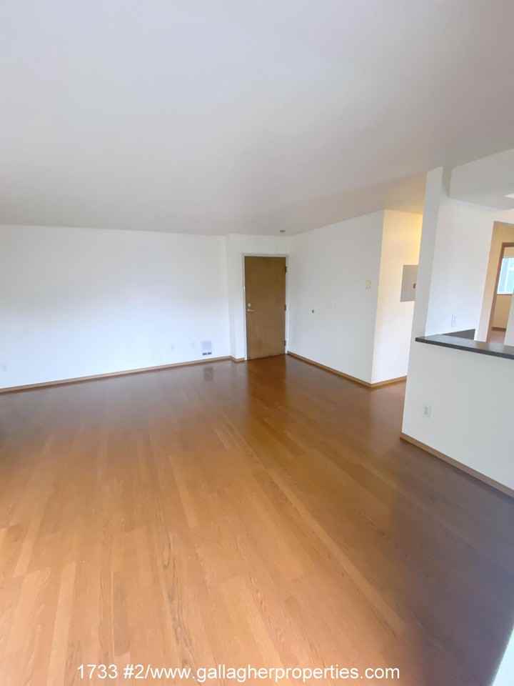 1733 - Photo 2 of 18