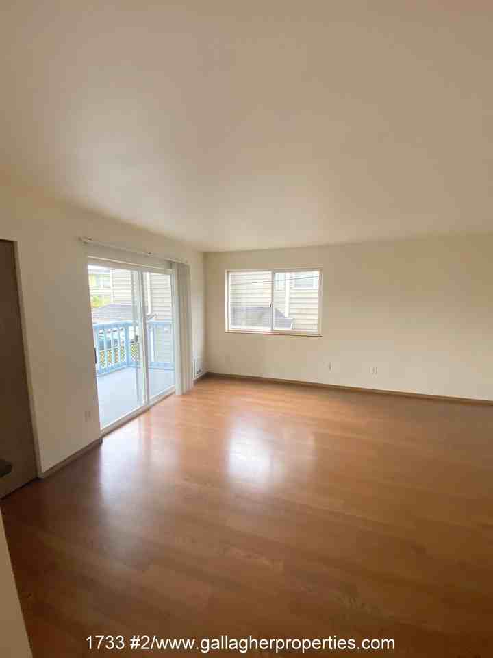 1733 - Photo 3 of 18