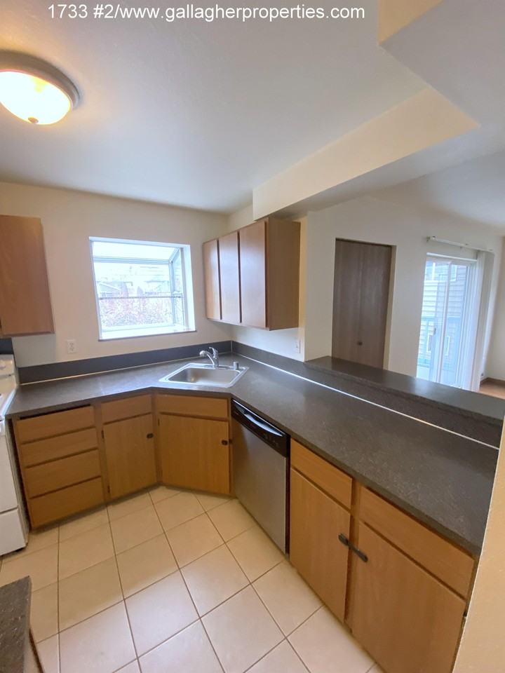 1733 - Photo 6 of 18