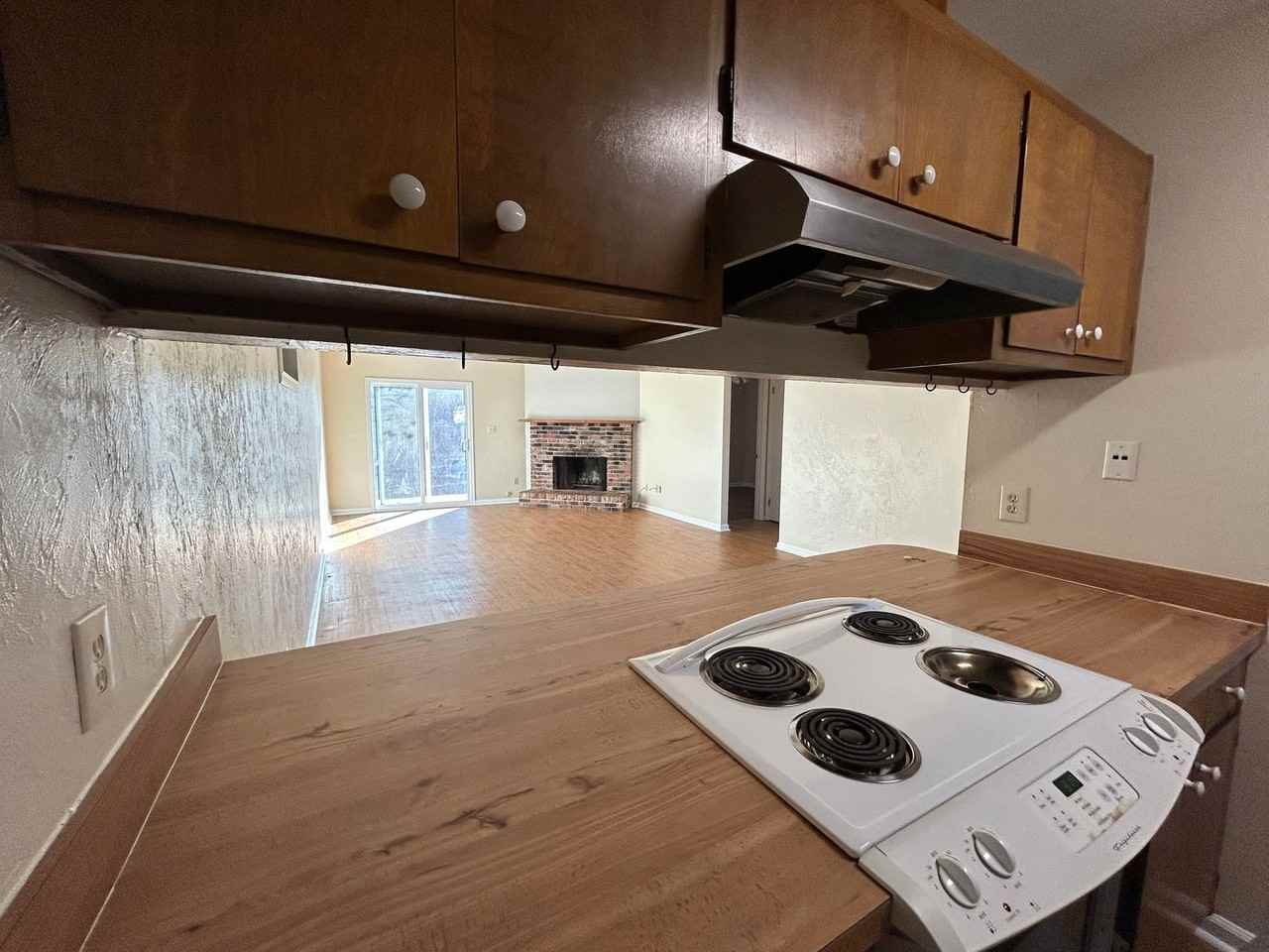 4815 Clara Kee Court - Photo 5 of 24