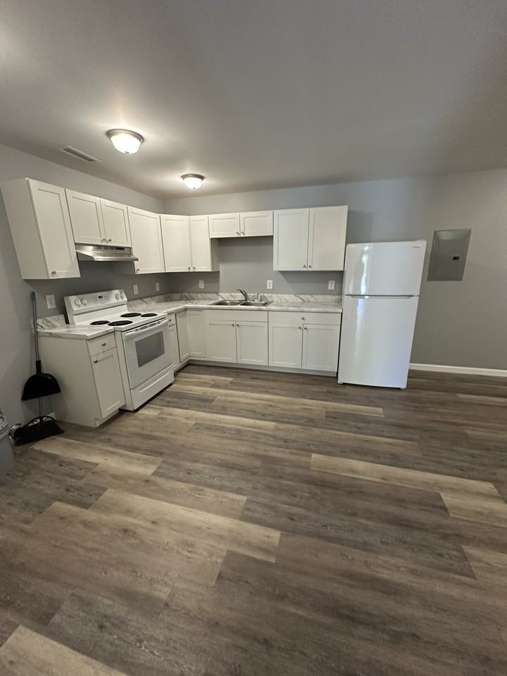 1208 North Church Street - Photo 7 of 9