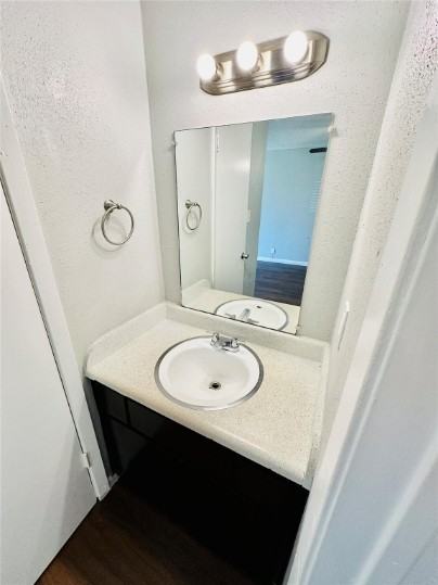 2606 Ektom Drive - Photo 2 of 4