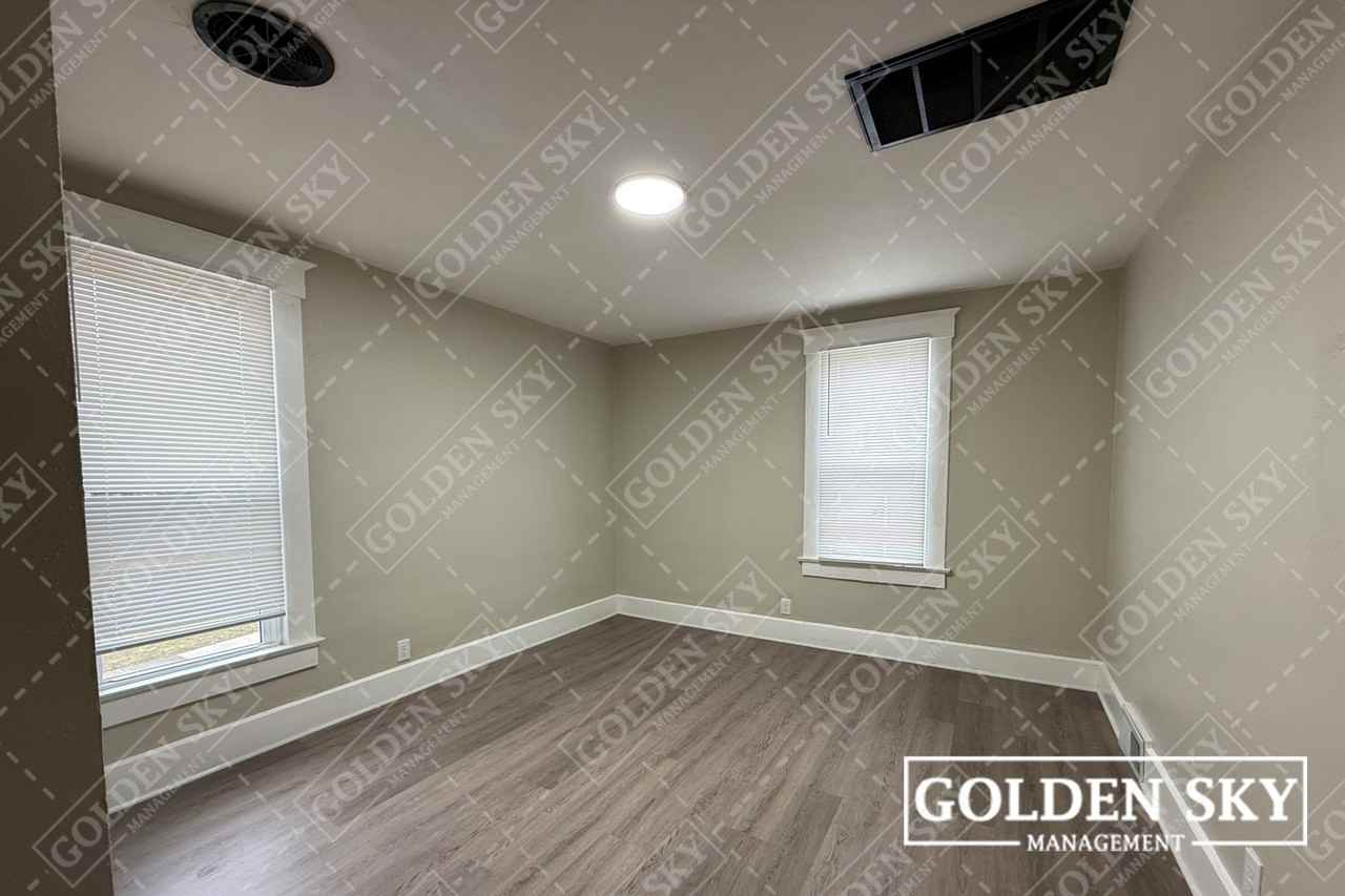 1224 East Main Street - Unit 5 - Photo 2 of 4