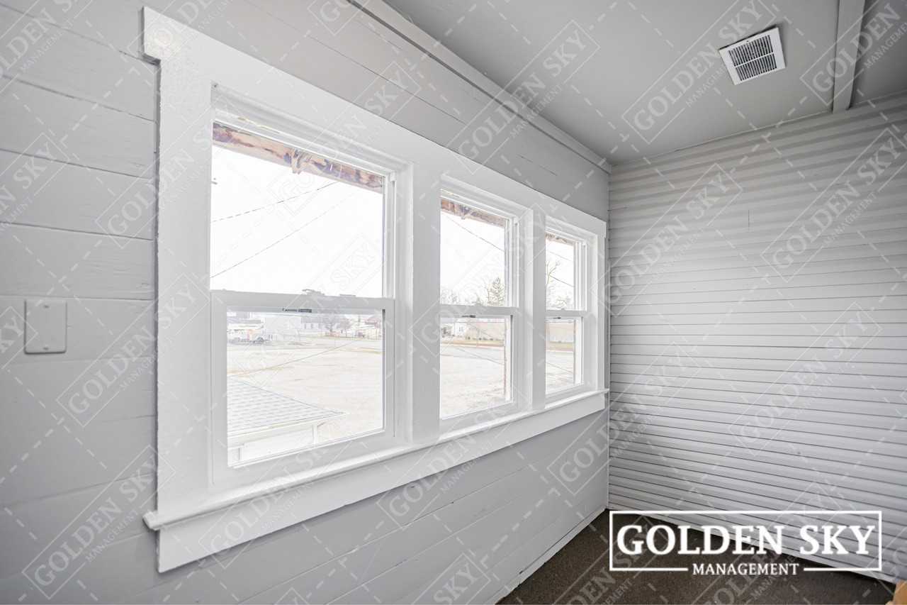 115 East Willard Street - Unit 4 - Photo 3 of 9