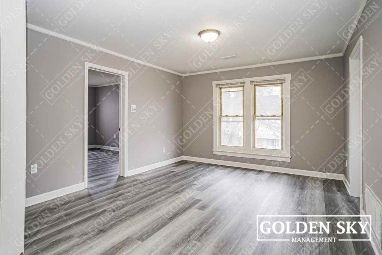 115 East Willard Street - Unit 4 - Photo 4 of 9