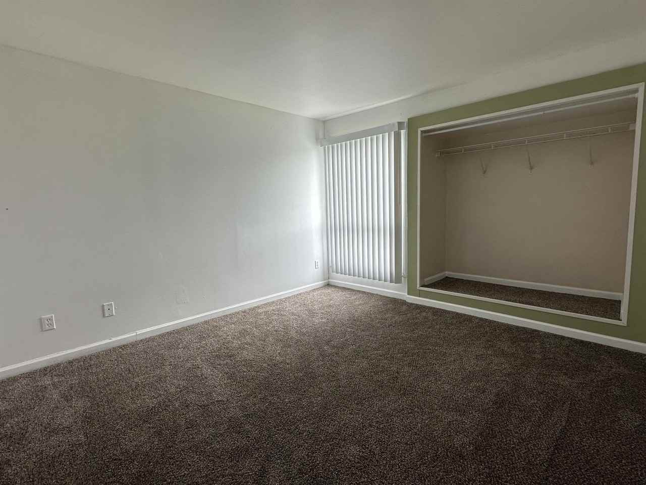 Russell - Photo 6 of 11