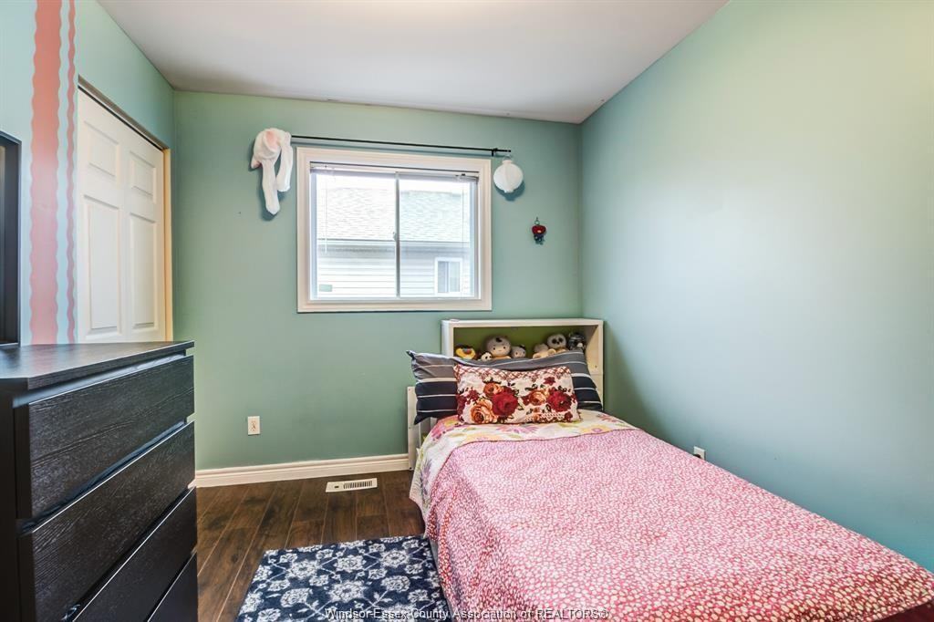 3826 Maguire Street - Photo 6 of 10