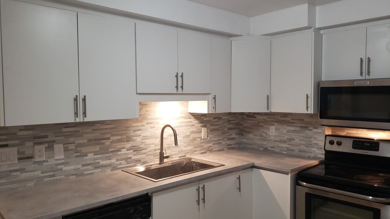 Gerrard St E & Sackville St - Photo 5 of 10