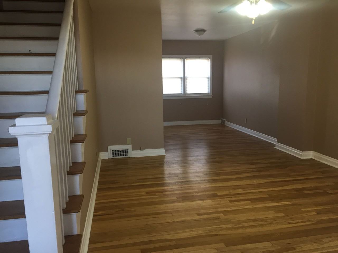 Hillcrest Apartments - Photo 3 of 24