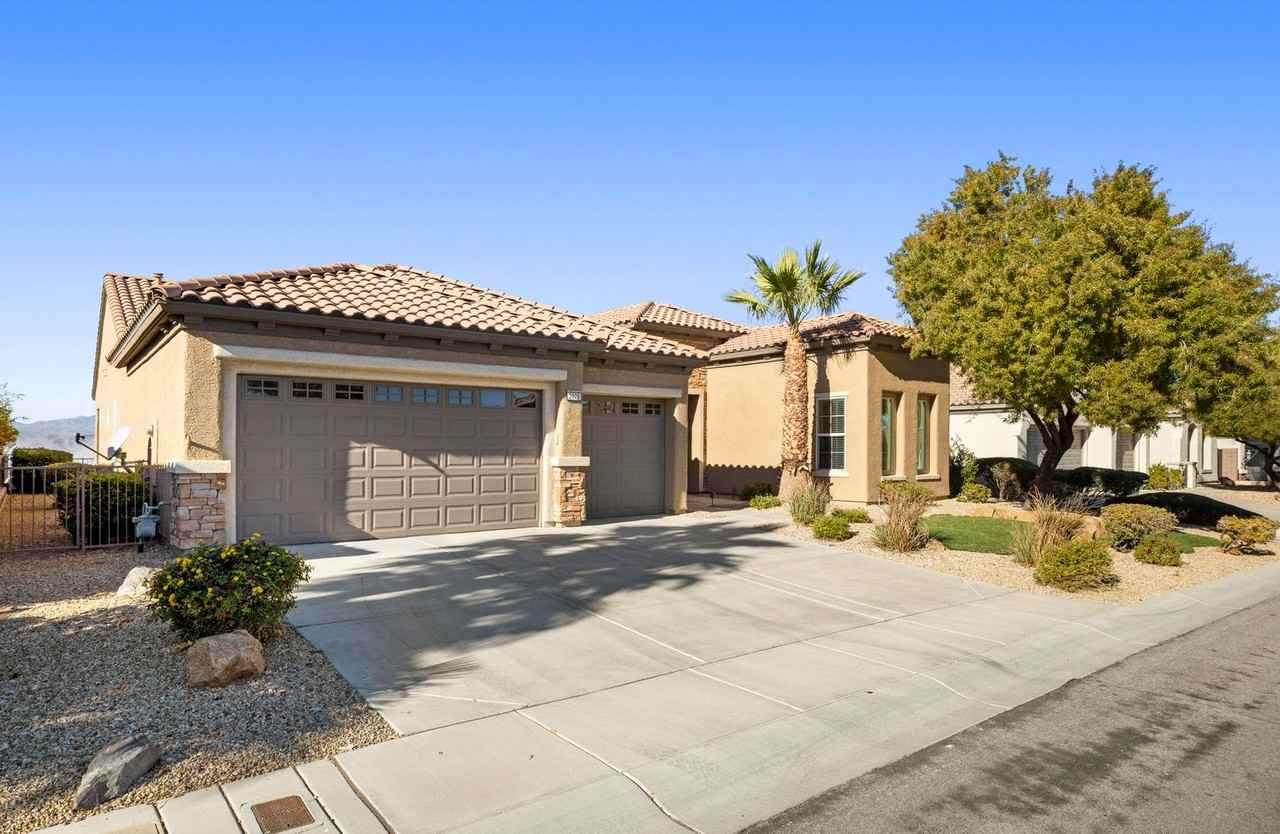 2079 Cotton Valley St - Photo 2 of 25