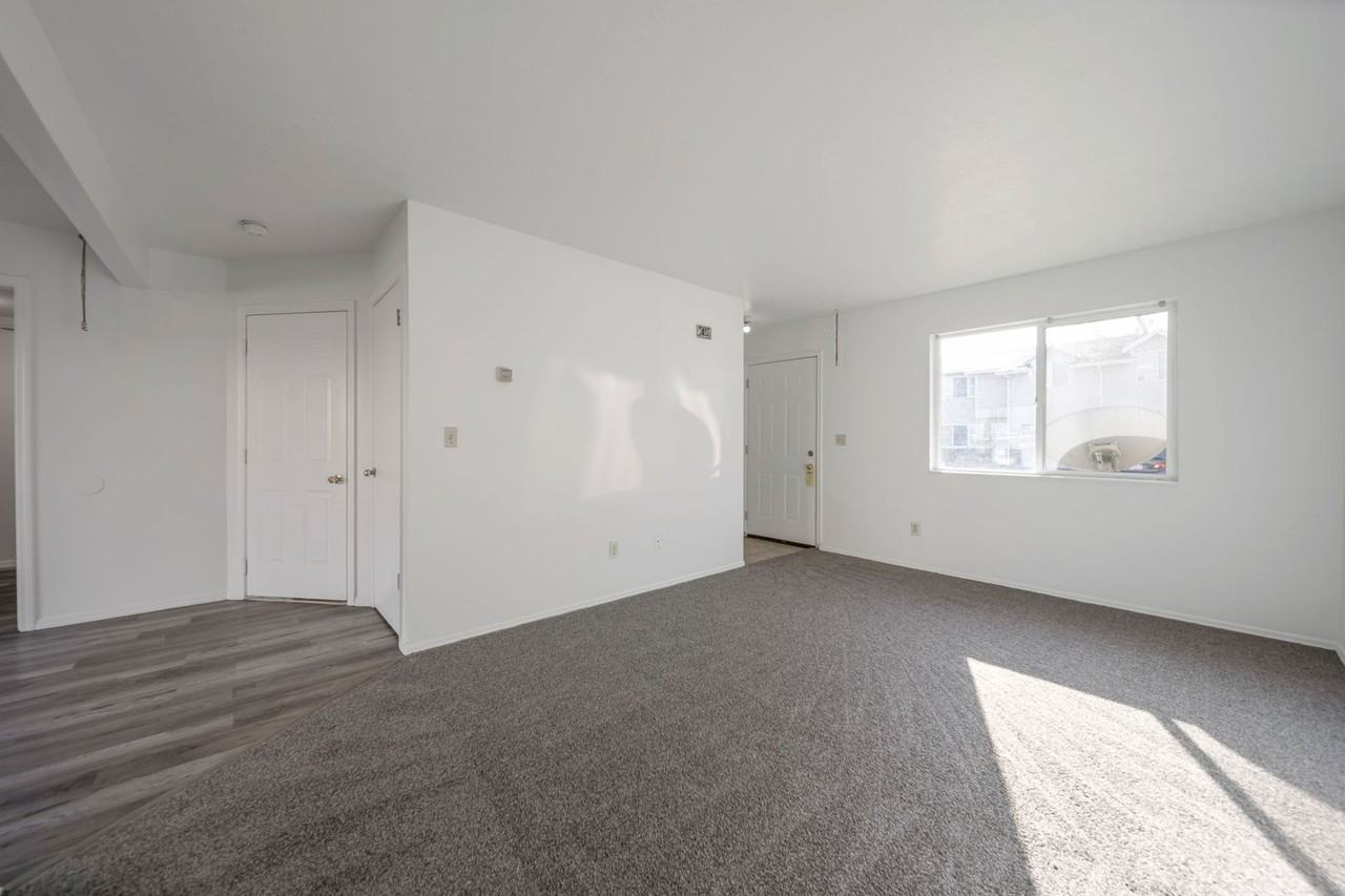 4-2 #2 - Photo 5 of 17