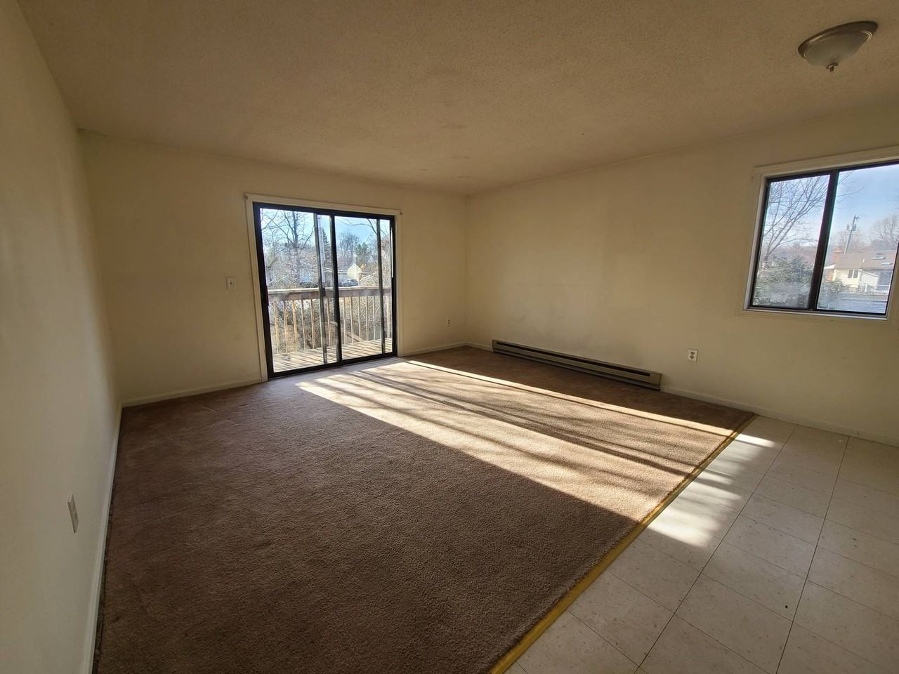 311R East Street - Photo 2 of 6