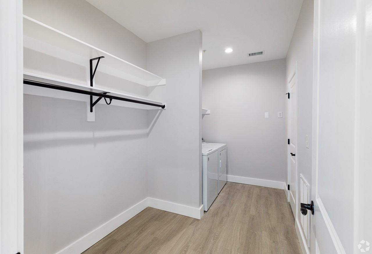 4665 S Amherst Highway - Photo 6 of 50