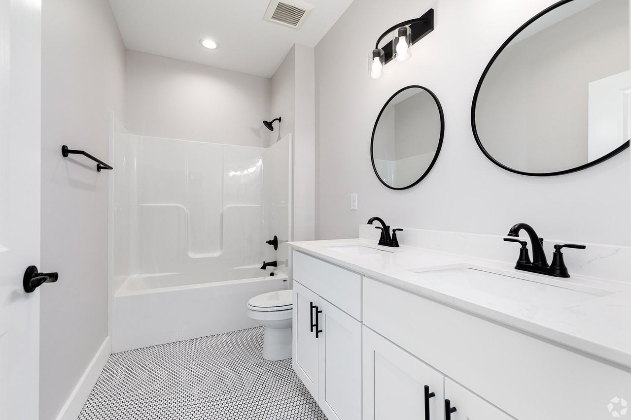 4665 S Amherst Highway - Photo 7 of 50