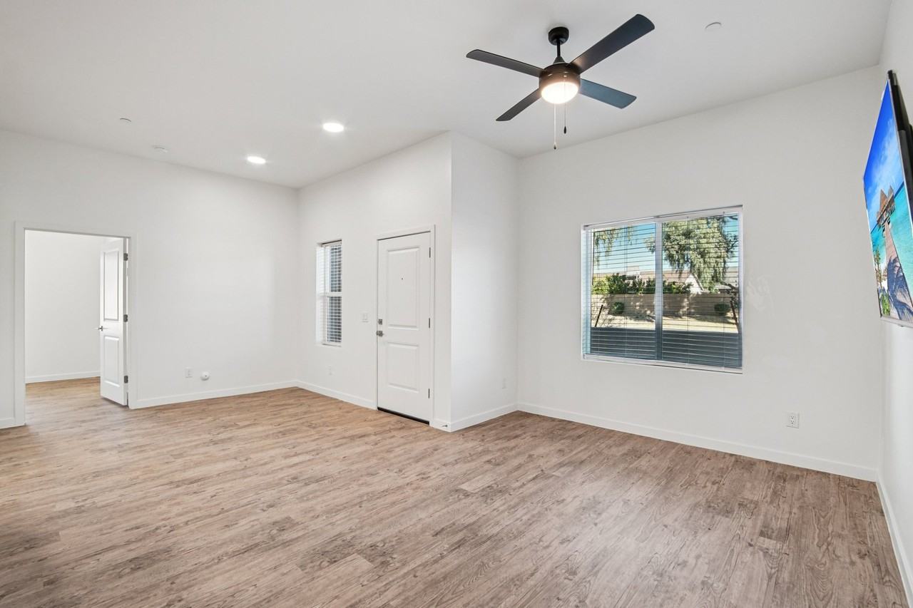 Williams Court - Photo 5 of 42