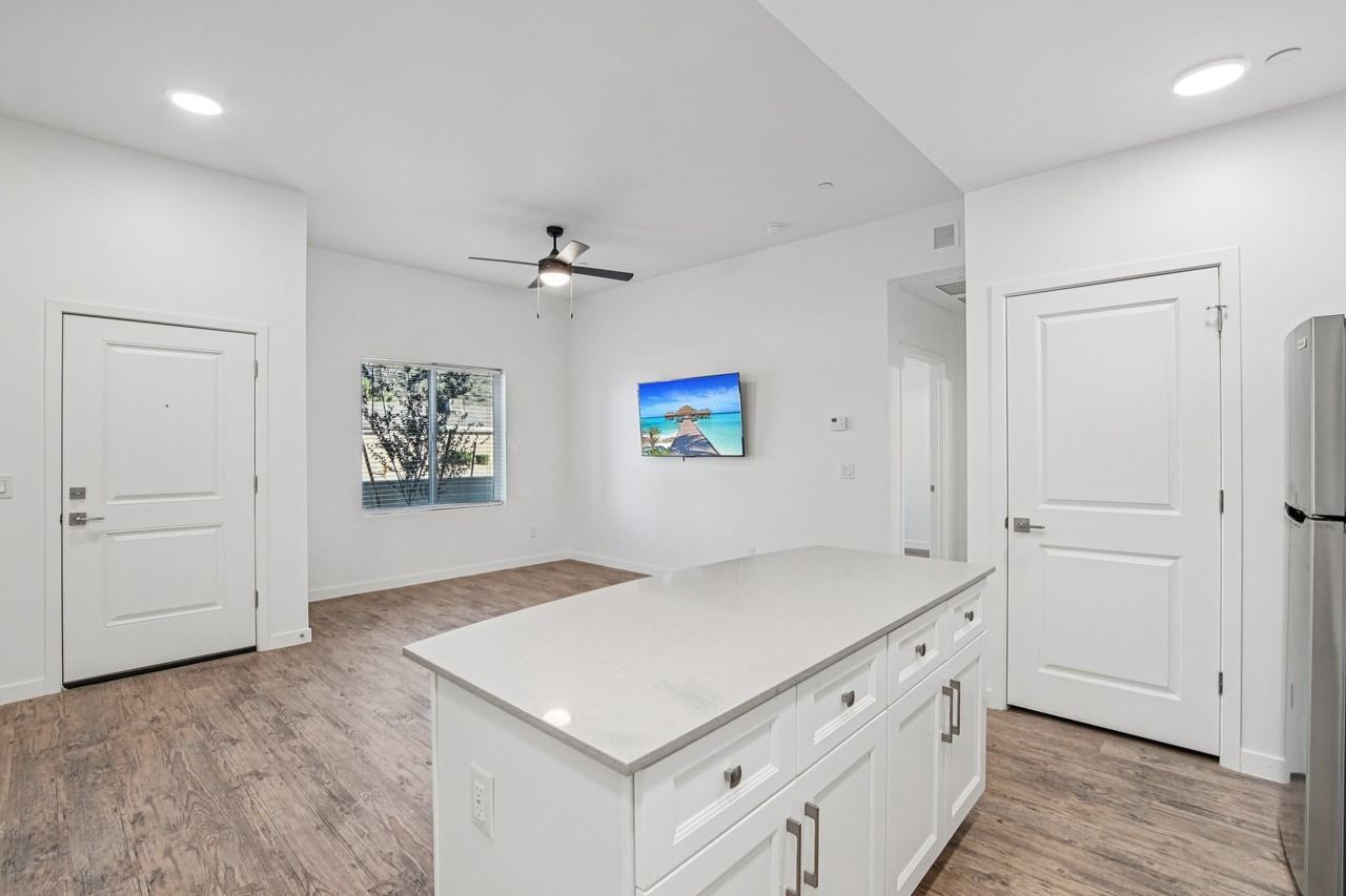 Williams Court - Photo 6 of 42