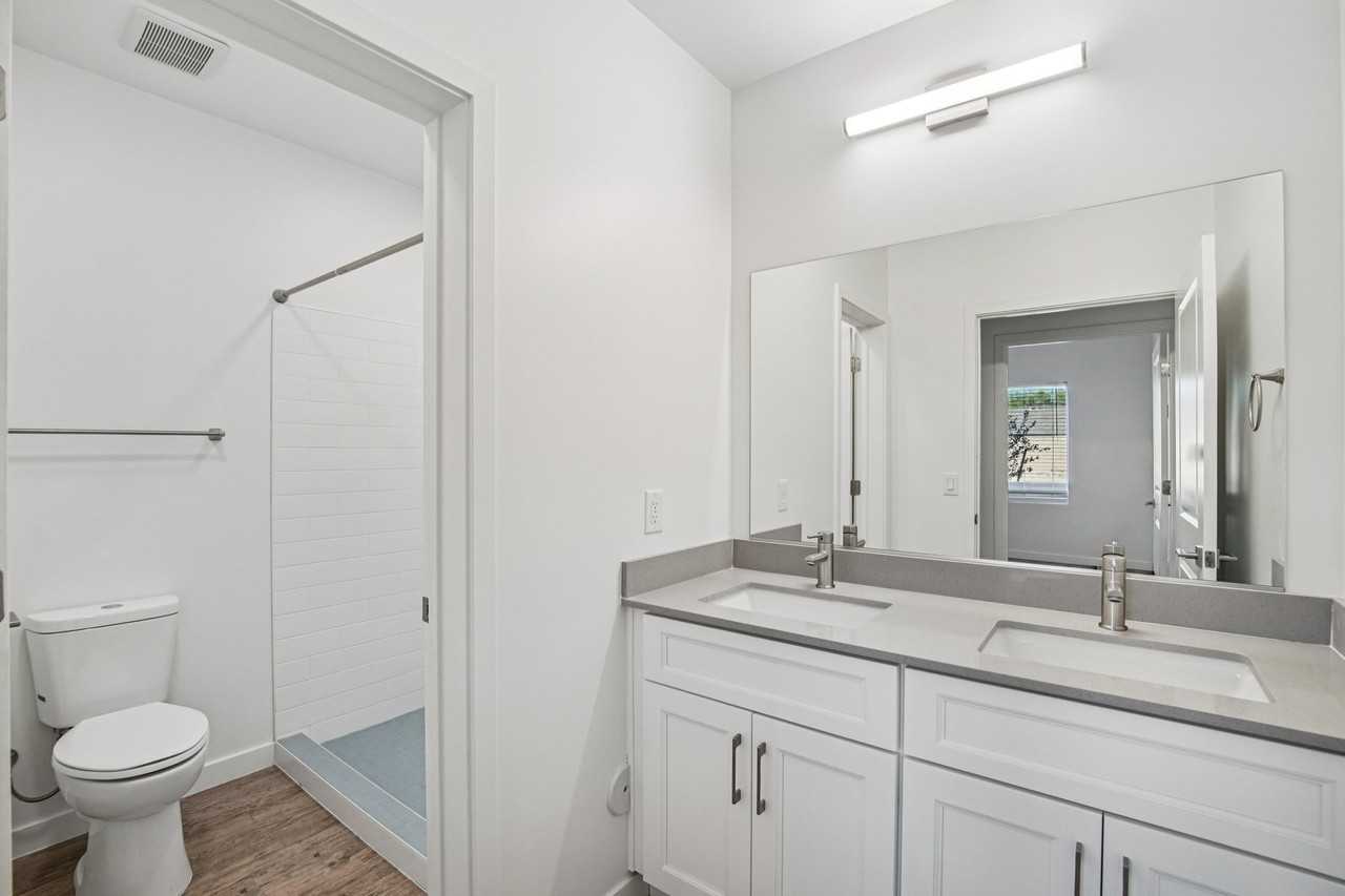 Williams Court - Photo 7 of 42