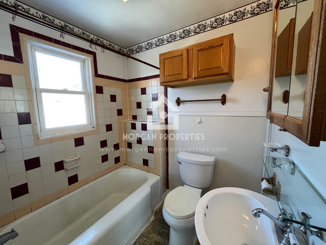 110 1/2 W 13th St - Marion - Photo 4 of 5