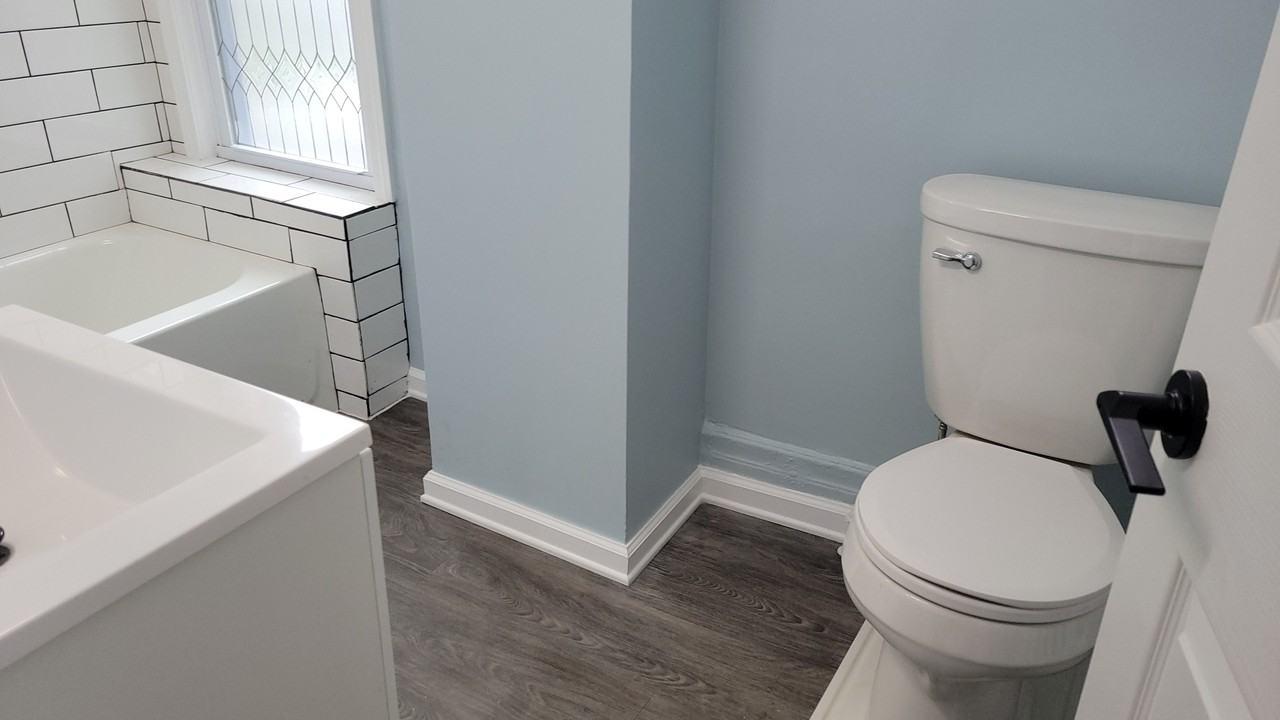 Sanford Street 103 - Photo 2 of 7