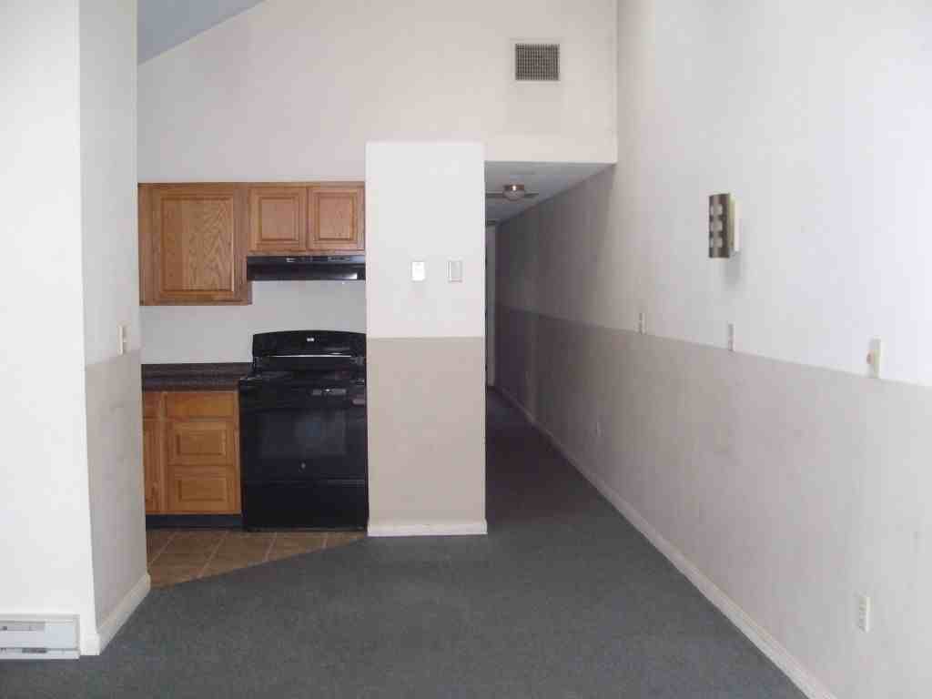 10 Plaza Village Road - Photo 6 of 18