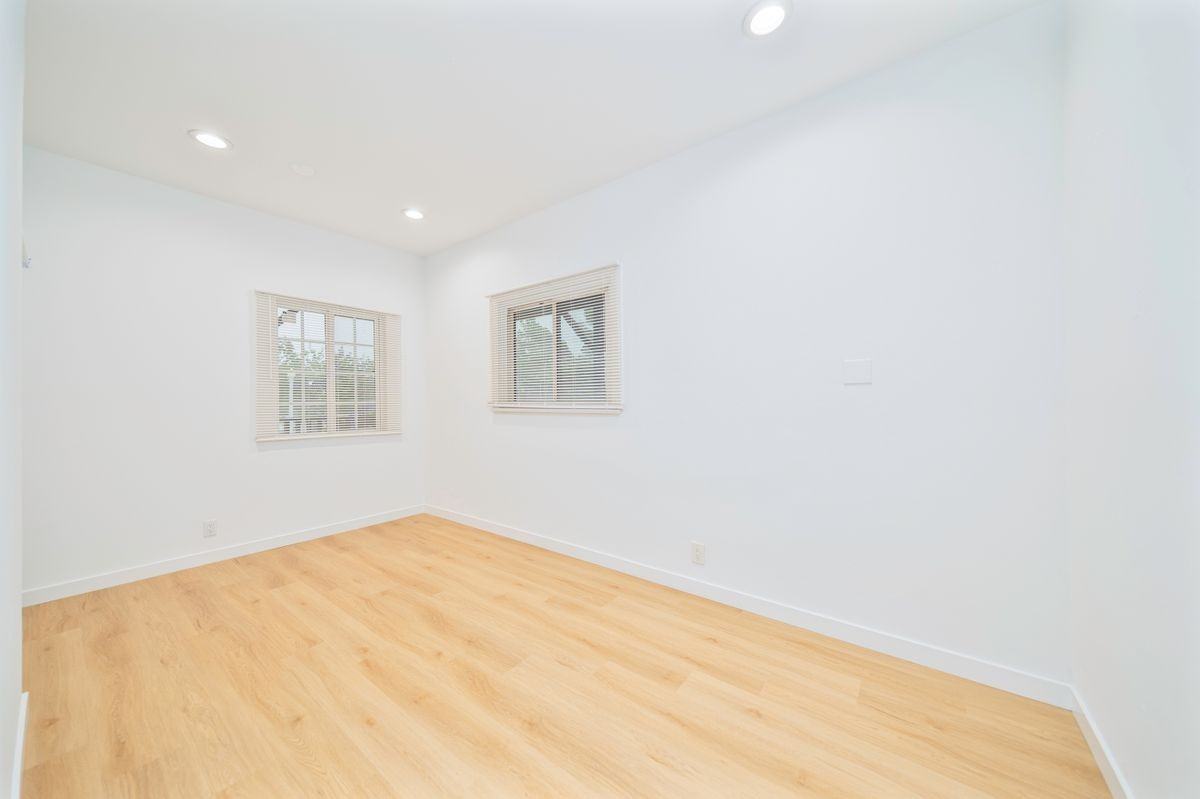 1253 Del Rey Avenue - Photo 3 of 18