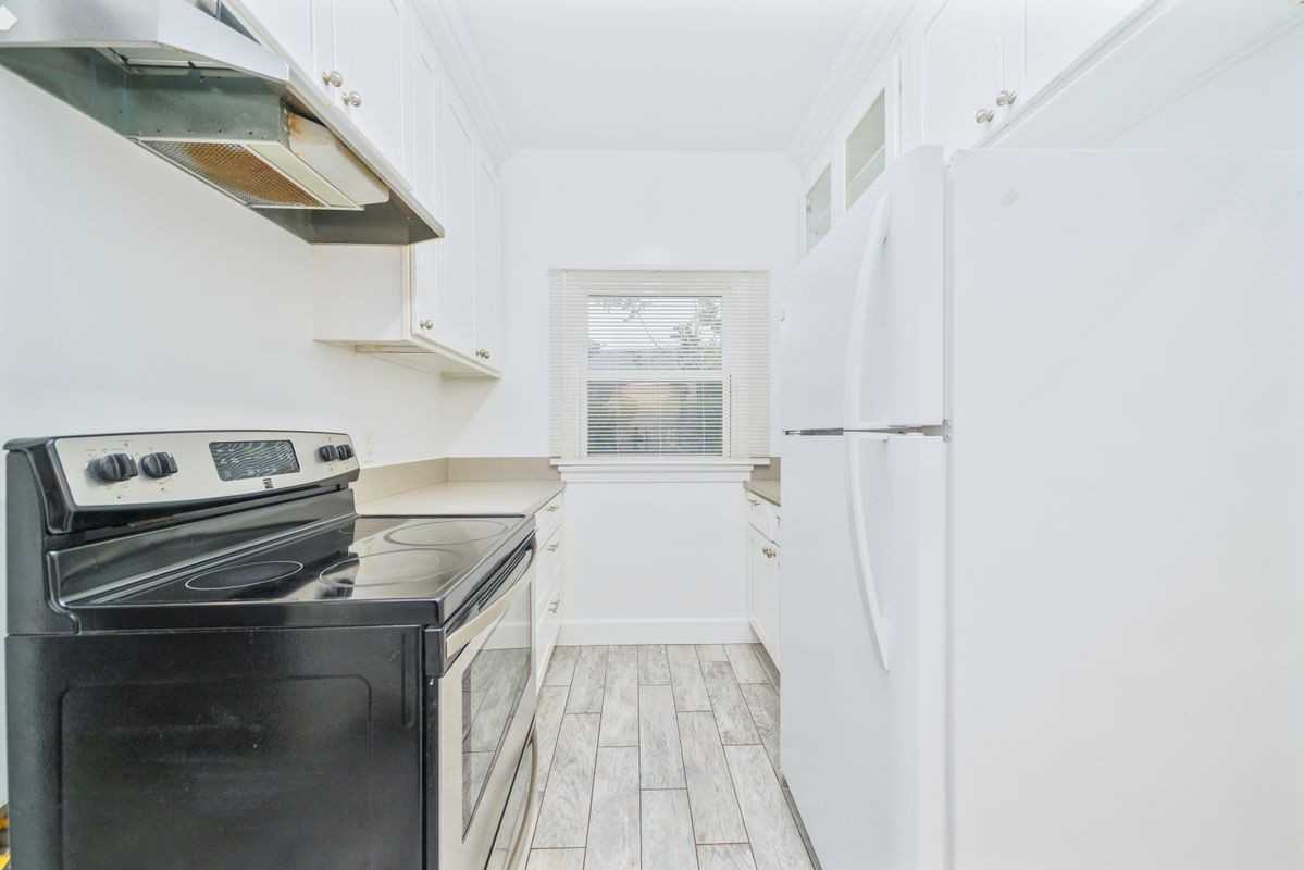 1255 Del Rey Avenue - Photo 7 of 20