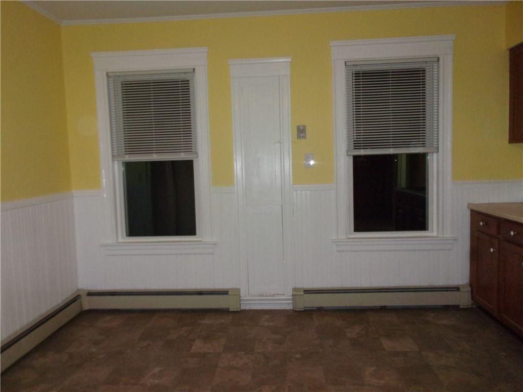 1 Lamoureux Boulevard - Photo 2 of 11