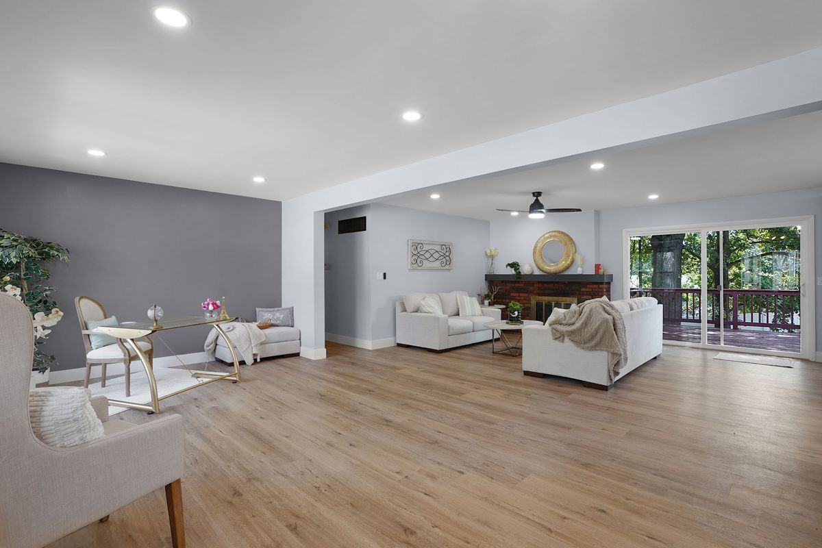 3216 Yorkchester Drive - Photo 2 of 5