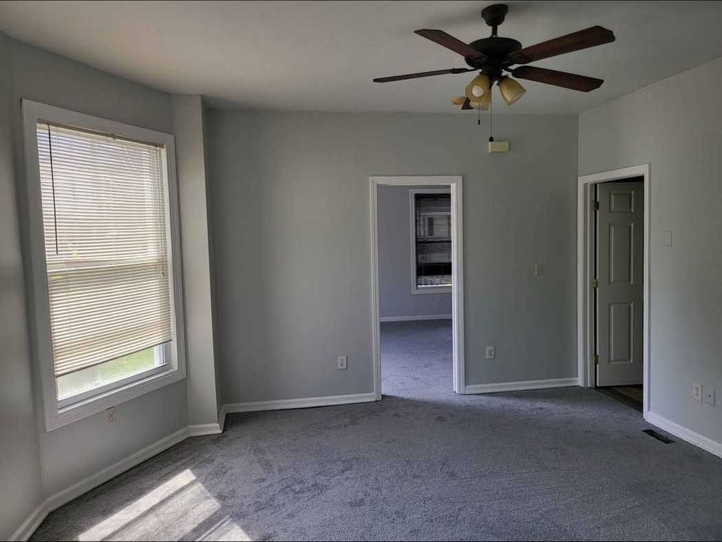 84 Mather St - Photo 4 of 10