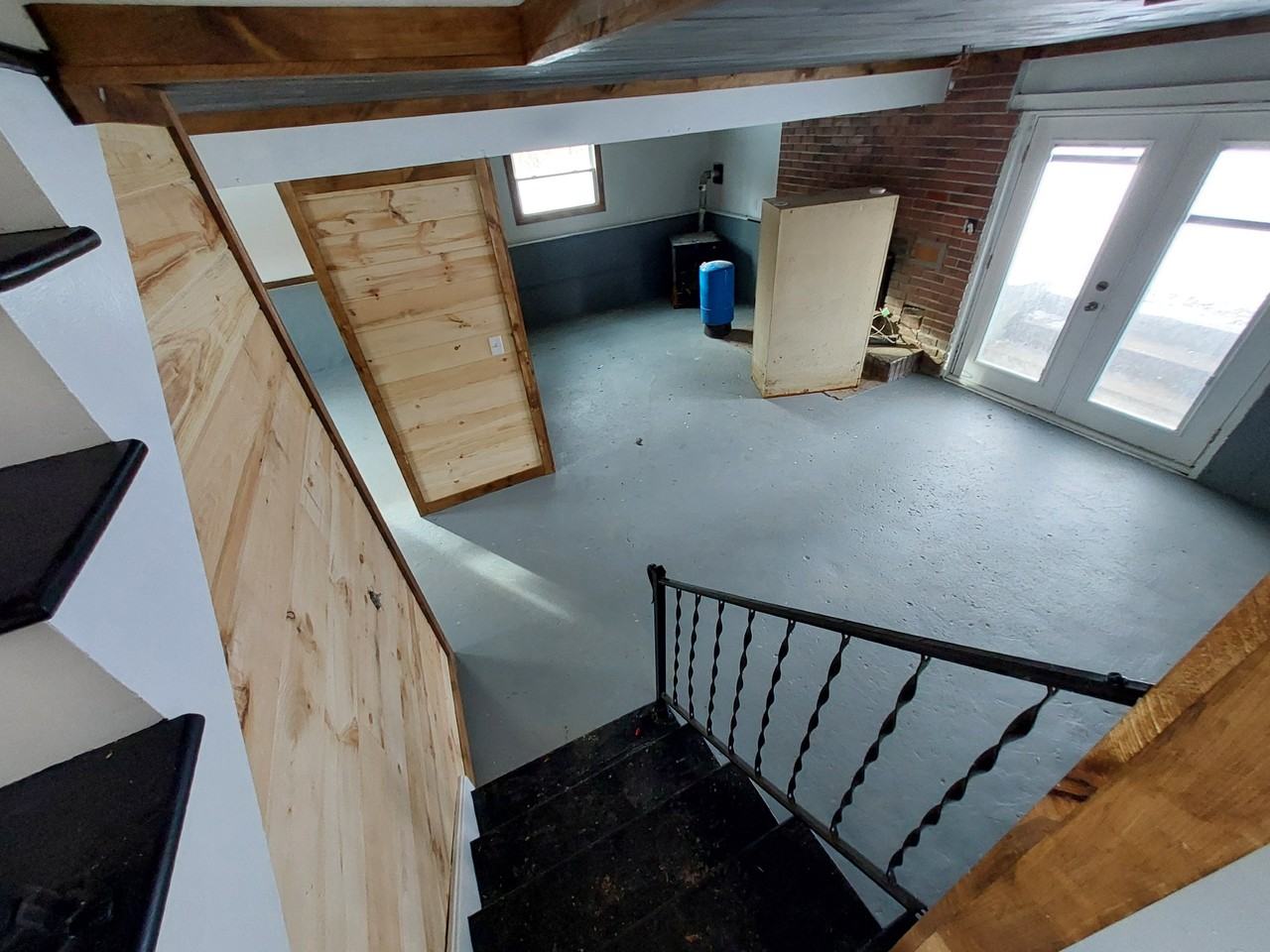 5981 Fifth Road - Photo 3 of 8