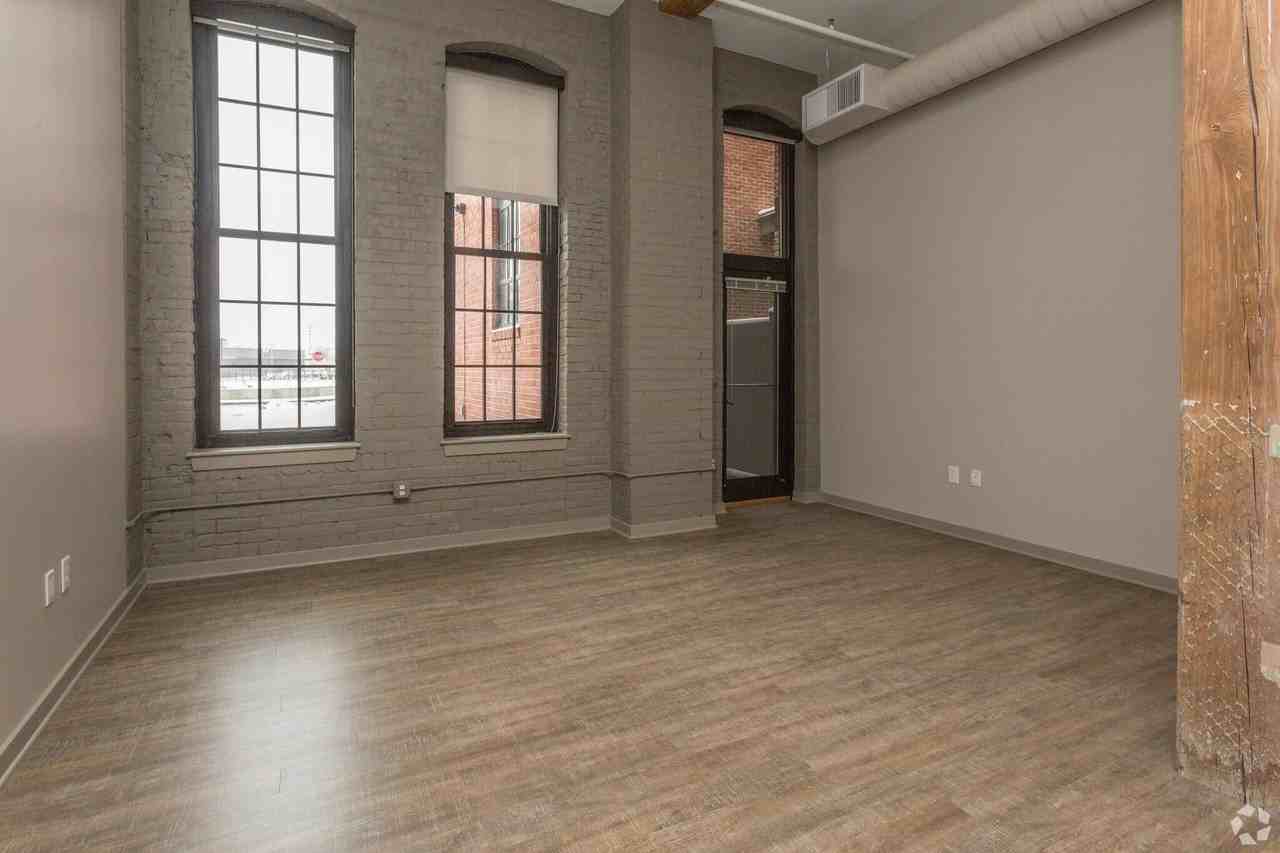 Hercules Apartments - Photo 6 of 39