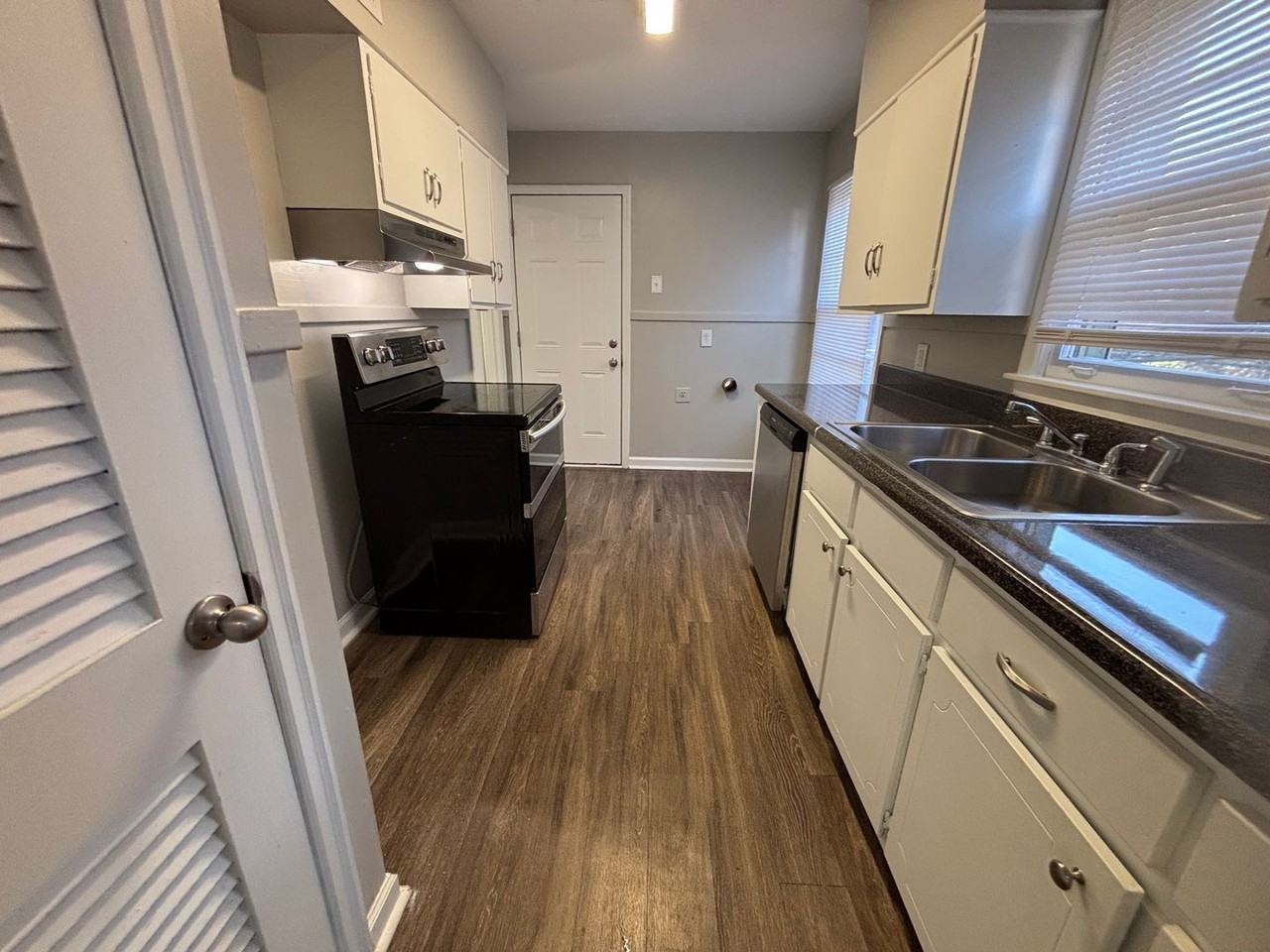 4699 Given Ave - Photo 3 of 10